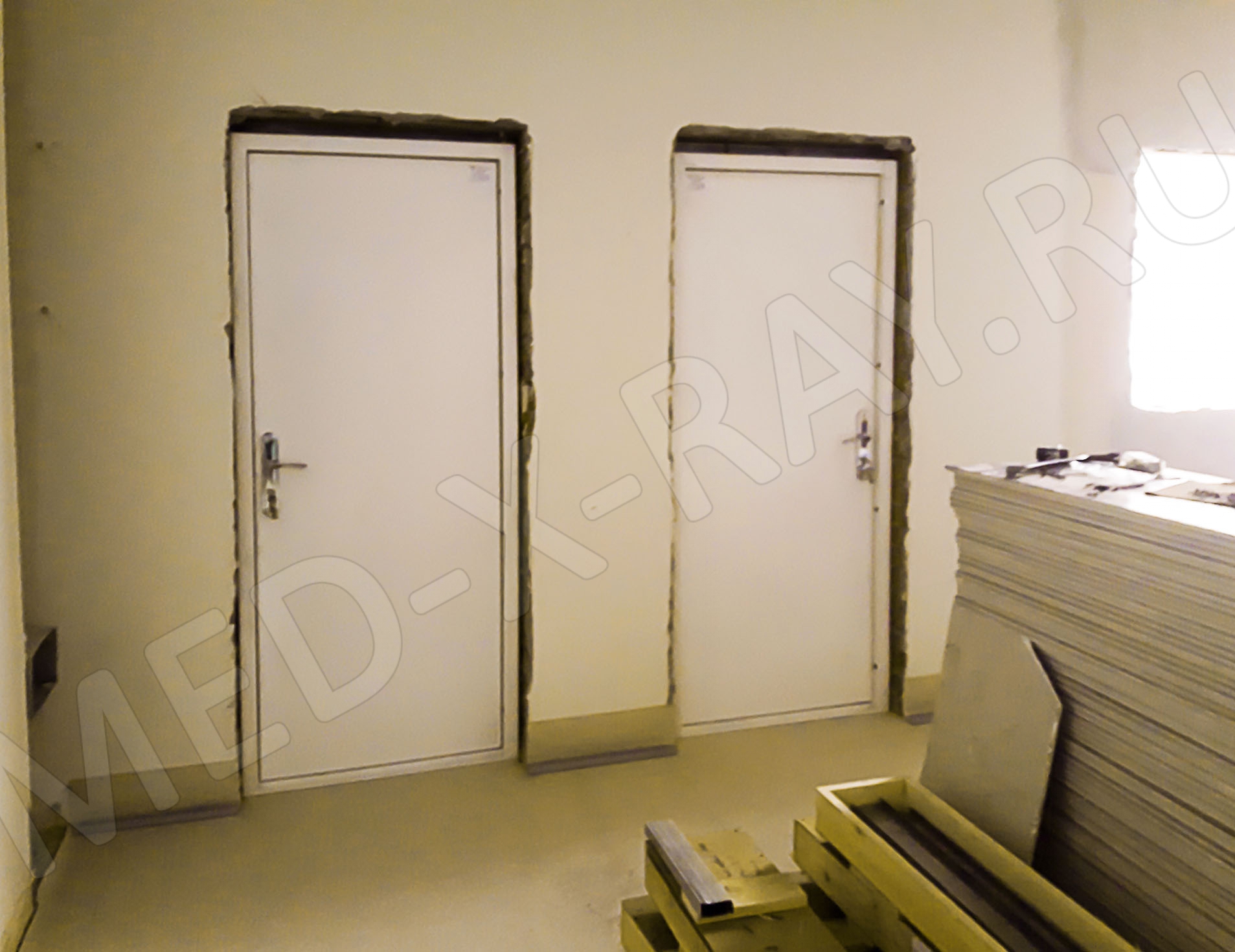 «Перинатальный центр» г. Пенза Двери рентгенозащитые однополные