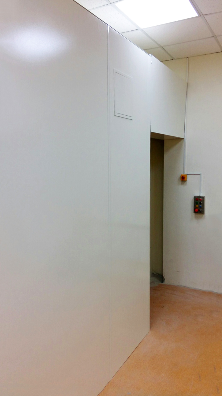 Дверь радиационно-защитная откатная автоматическая