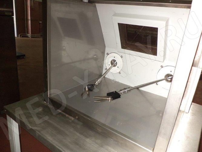 Экран защитный c манипуляторами